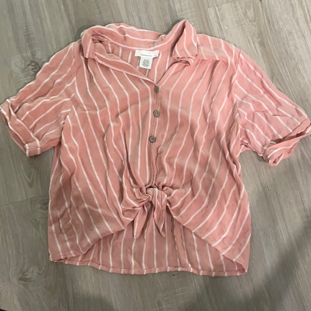 Linen urban romantics tie front button detail top